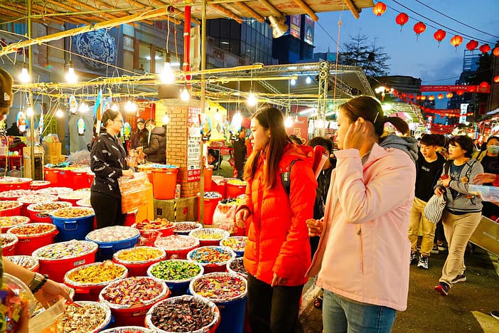 2023年貨大街賣什麼?活動時間?全台必買必逛推薦總整理:台北迪化街、台中天津路、台南新化 1 年貨大街